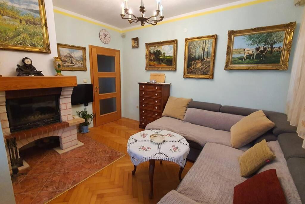 Apartment Diva Deluxe Подстрана Экстерьер фото