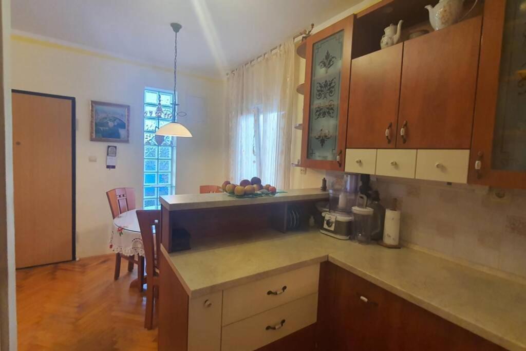 Apartment Diva Deluxe Подстрана Экстерьер фото